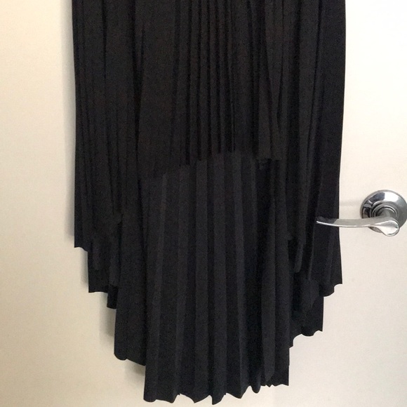 Black skirt - Picture 4 of 5